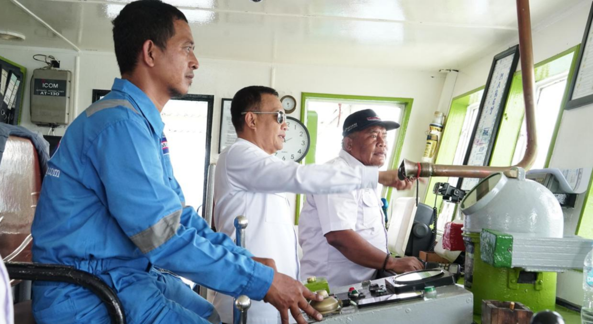 Antrean kendaraan di Gilimanuk berhasil ditekan dengan penambahan armada kapal dan pengaturan lalu lintas.