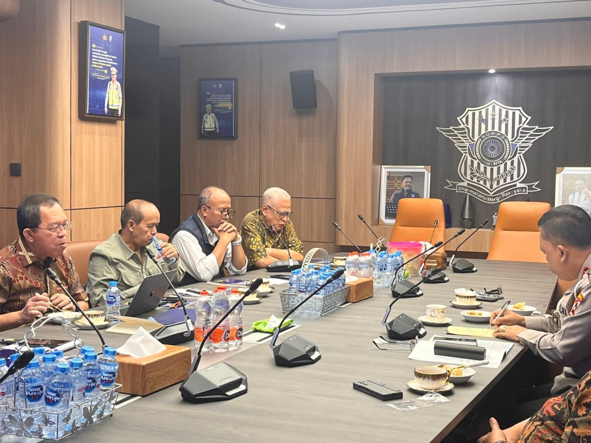 Kakorlantas Polri Terima Audiensi Pakar Transportasi Bahas Evaluasi Operasi Ketupat 2026